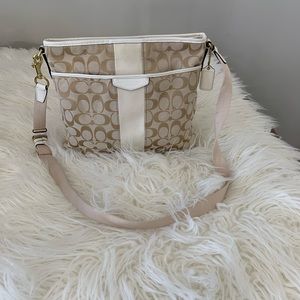 Coach cross over handbag